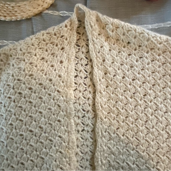 *VINTAGE* beautiful handmade wrap - Picture 5 of 10